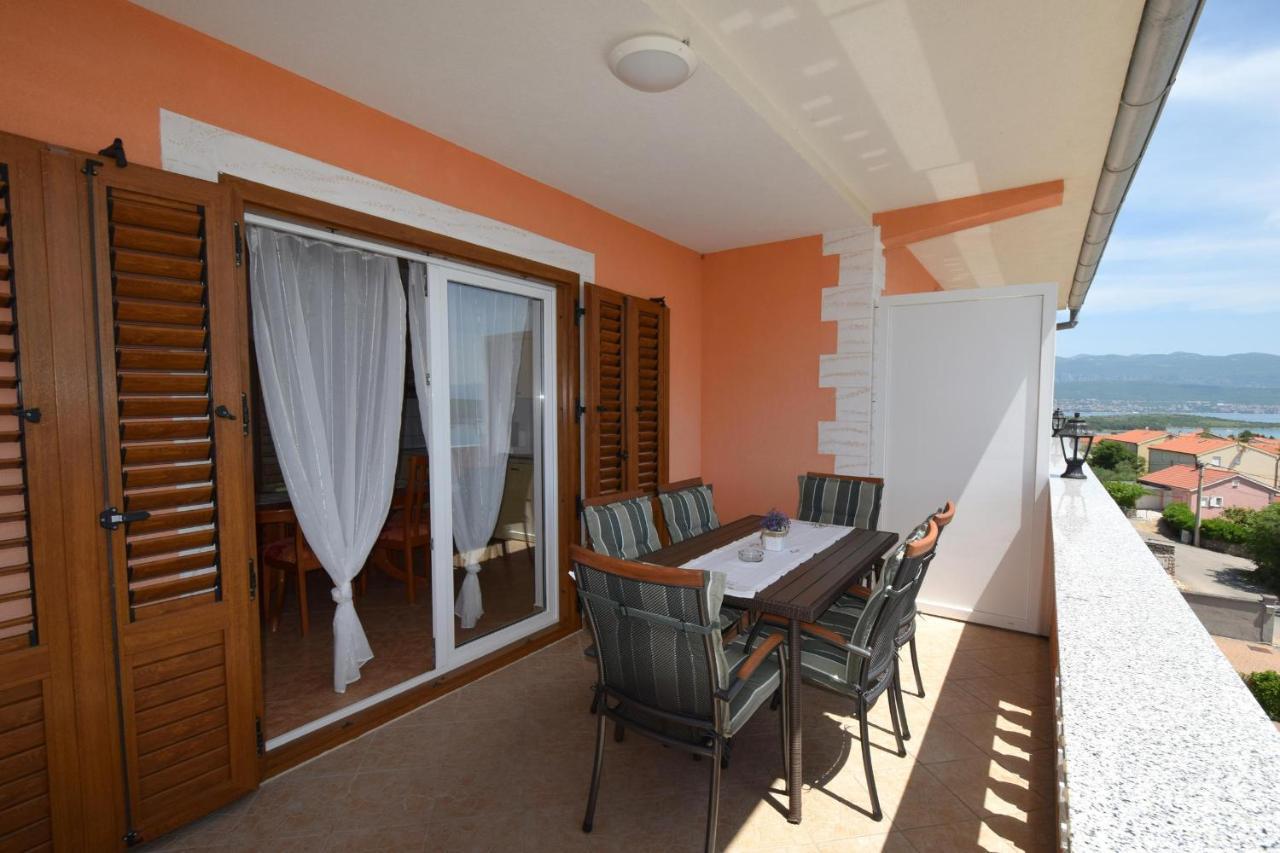 Apartments Rose Čižići Eksteriør billede