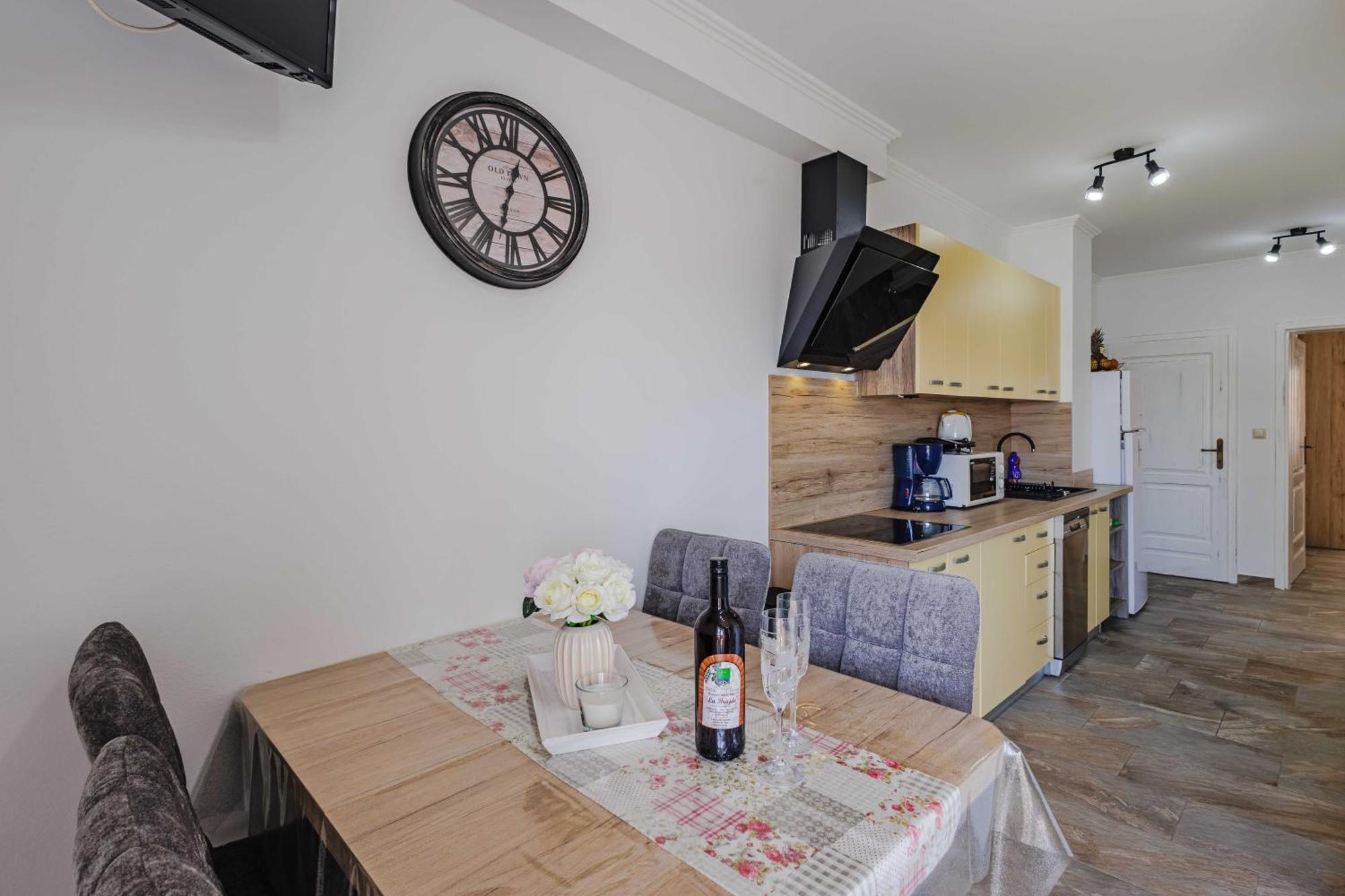 Apartments Rose Čižići Eksteriør billede